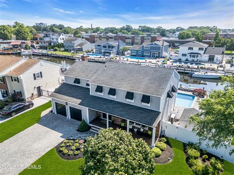 1510 Bel Aire Ct E Point Pleasant Nj 08742 Mls 22520255 Coldwell