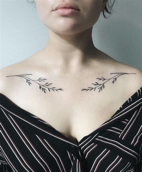 21 Beautiful Chest Tattoos For Women Females Zestvine 2025