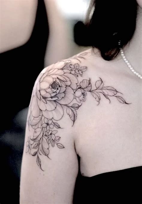 70 Beautiful Shoulder Tattoos For Women With Meaning 70 Beautiful Shoulder Tattoos For Women With Meaning
