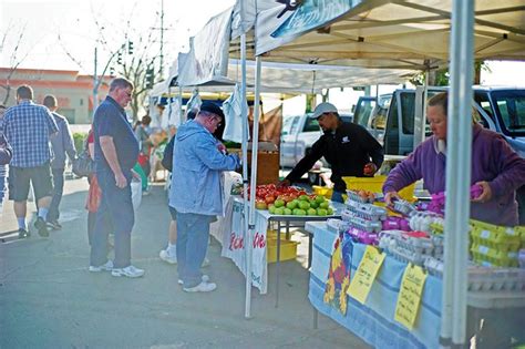 8 Reasons To Shop At Visalia California S Certified Farmers Markets Domestic Geek Girl