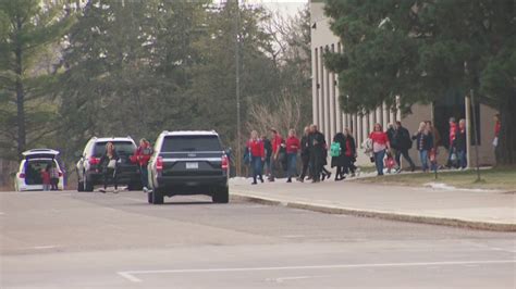 Anoka Hennepin Teachers Amp 39 Union Reaches Tentative Deal With School