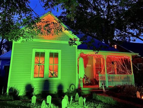 Best Neighborhoods For Halloween Decorations Ar