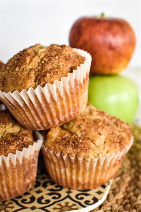Cinnamon Apple Muffins