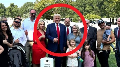 Donald Trump Arlington Cemetery Furore Military Families Defend Former Donald Trump Arlington Cemetery Furore Military Families Defend Former