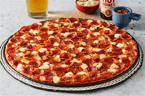 Donatos 10 Pizza Red Robin Wilsonville Wilsonville Or Order Online Red Robin