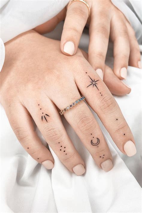 Finger Tattoos Ideas