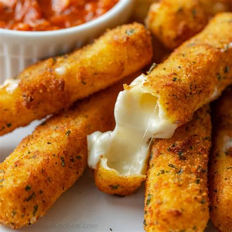 Fried Mozzarella Cheese Sticks Fried Mozzarella Cheese Sticks