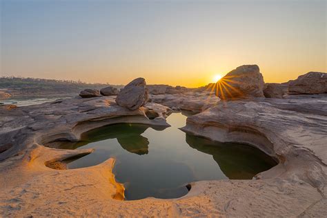 Top Hot Chat Services UAE Trends Revealed!