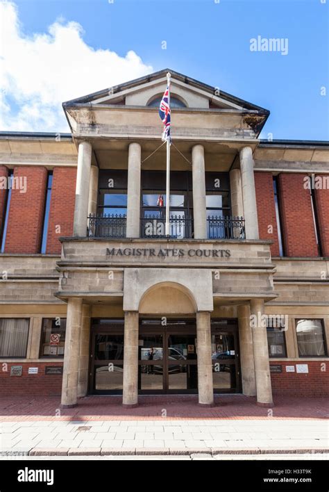 Leicester Magistrates Court Exterior Leicester Uk Stock Photo Alamy