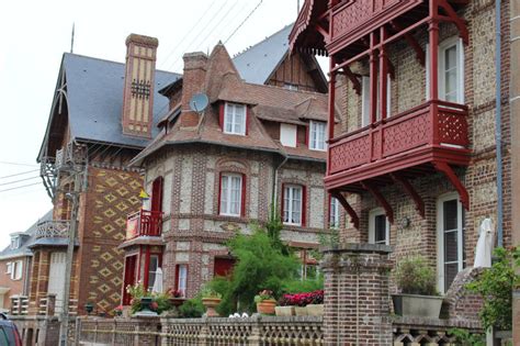 Les Petites Dalles France A Tiny But Picturesque Coastal Village In