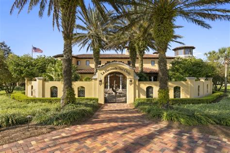 Luxurious 200 Acre Hacienda Style Retreat Asks 19M In Dade City