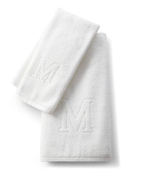 Matouk Auberge Monogrammed Fingertip Towel