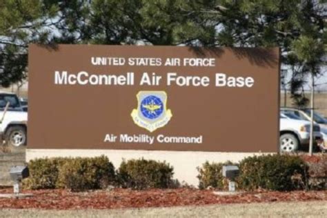 Mcconnell Air Force Base In Sedgwick Ks Militarybases Com