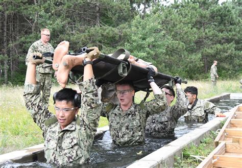 Navy Reservists Practice Tactical Field Care Medical Skills During Annual Operation Commanding Force At Fort Drum Article The United States Army