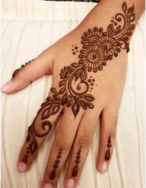 Pin By Shahowd On Quick Saves Henna Tattoo Designs Henna Tattoo