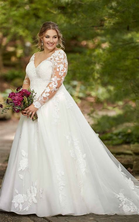 Plus Size Lace Wedding Dresses: Stunning Choices Await