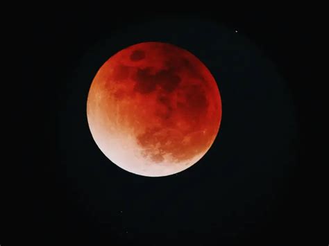 Red Moon Tonight Reveals Astonishing Celestial Event