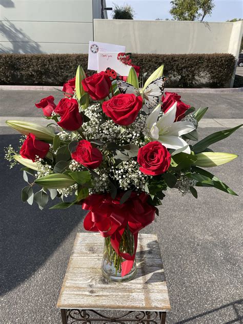 Red Roses Ramo Buch N Medium In Oxnard Ca Casa Blanca Flowers
