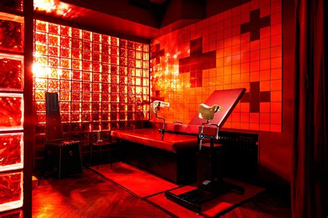 Exploring the Erotic World of Sex Clubs