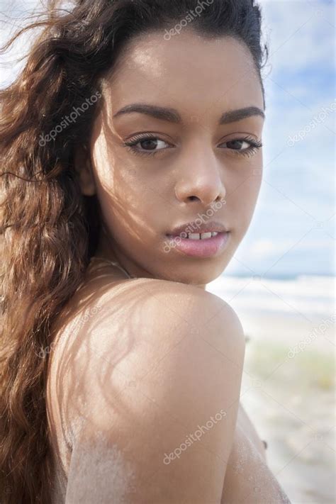 Unveiling the Allure: Nude Brunette Beauty