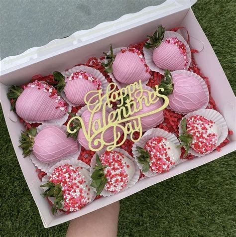 Shop Valentine S Day 2026 Gifts Valentines Day Chocolate Covered Strawberries Candy Near Me In Lincoln City Or At Safeway