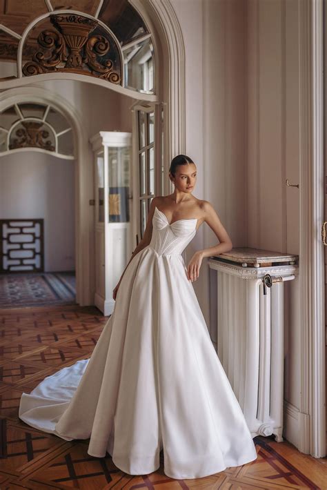 Elegant Simple Corset Wedding Dress Ideas