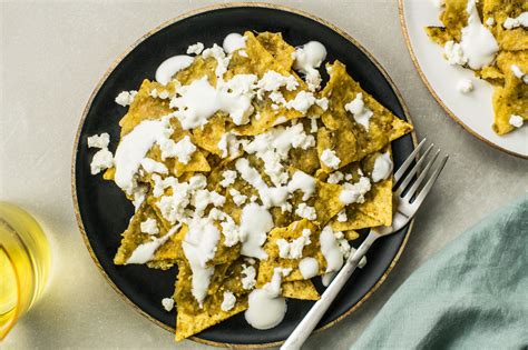 The Hungry Lovers Chilaquiles Tortilla Chips In Green Salsa
