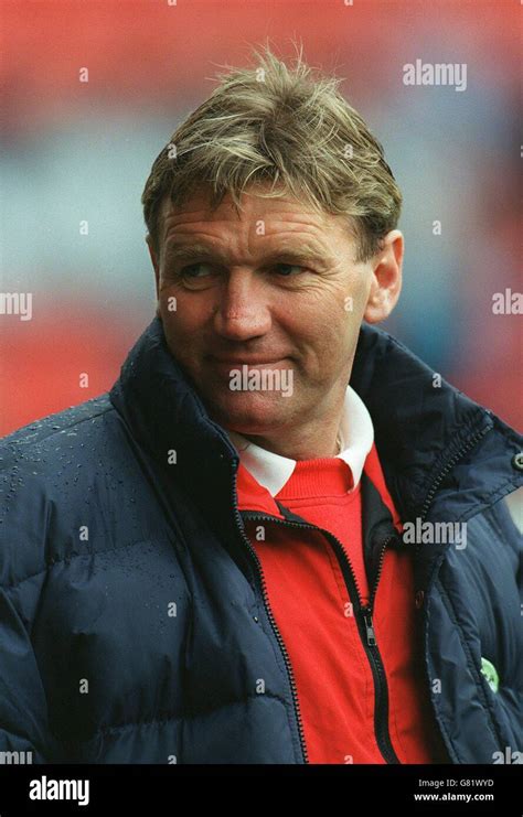 Tony Currie Sheffield United Hi Res Stock Photography And Images Alamy