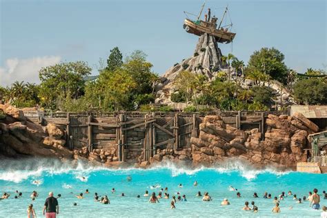 Touring Disney Amp 39 S Typhoon Lagoon One Day Itinerary Resorts Gal