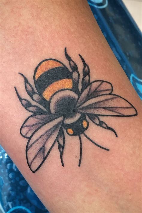 Traditional Bumble Bee Tattoo
