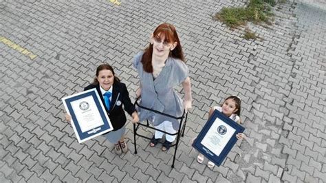 Turkish Woman Breaks World Record For Being The Tallest Female At 7Ft