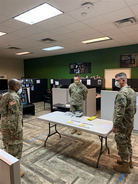 Us Army Us Army Reserve Recruiting Station Public Services