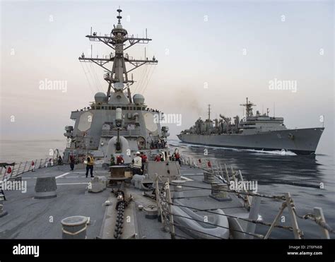 Uss Stout Ddg 55 Deployment 2016 160909 Stock Photo Alamy