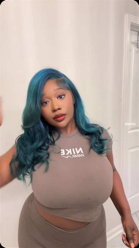 Vicky Hyuga Kingvickyhyuga Vickyhyugaa Fuite De Nus Onlyfans Photo 14 Fapello