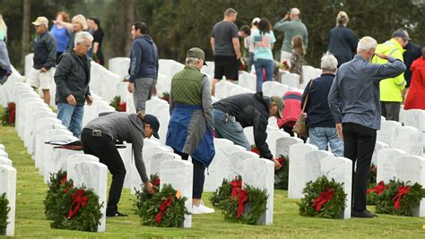 Volunteers Gather In Dixon To Honor Veterans With Wreaths Across America