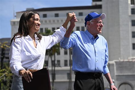 Watch Aoc Endorse Bernie Sanders Amp 39 S Nomination For President Full