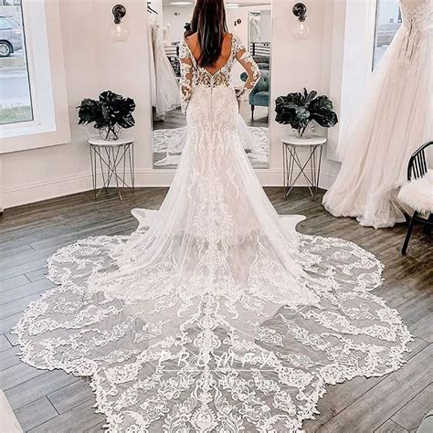Stunning Wedding Dress Lace Long Train Ideas for Your Big Day