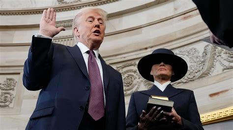 Why Didn T Trump Put His Hand On The Bible In Inauguration Fort Worth Star Telegram Why Didn T Trump Put His Hand On The Bible In Inauguration Fort Worth Star Telegram