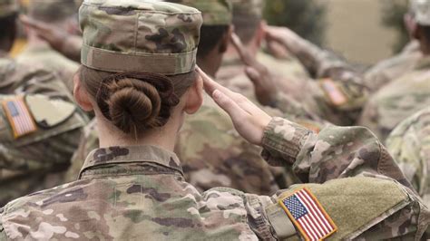 Women May Soon Be Included In Military Draft See Lawmakers Mixed Reactions